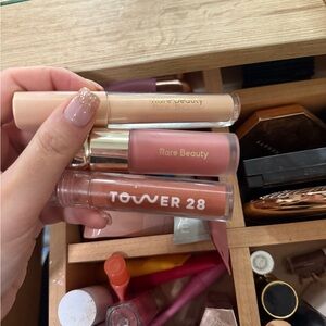 Rare Beauty Concealer- Rare Beauty Blush Hope Tower Gloss